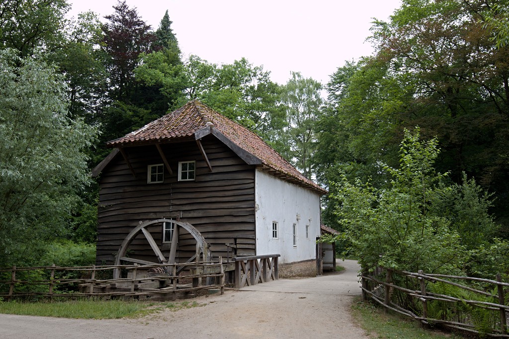 Openluchtmuseum Bokrijk museum belgie hoeve boerderij geit station molen kasteel kerk smidse